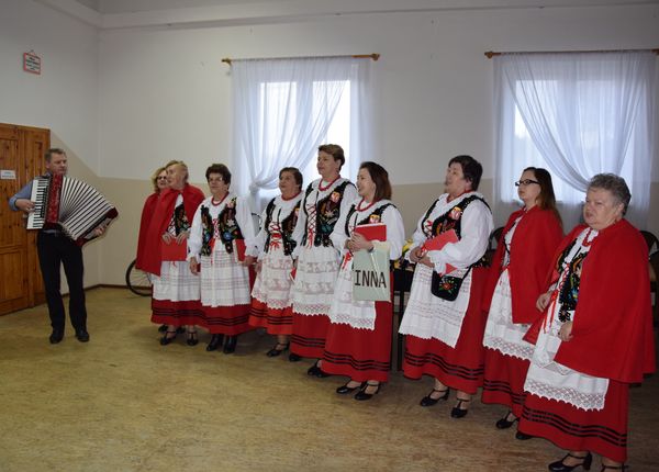 spotkanie KOBIET w łOBUDZICACH